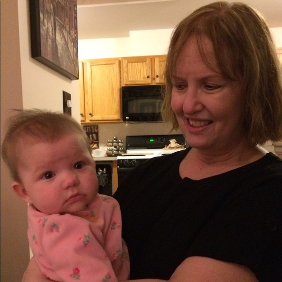 Meet your Posher, Susan - Picture 3 of 4